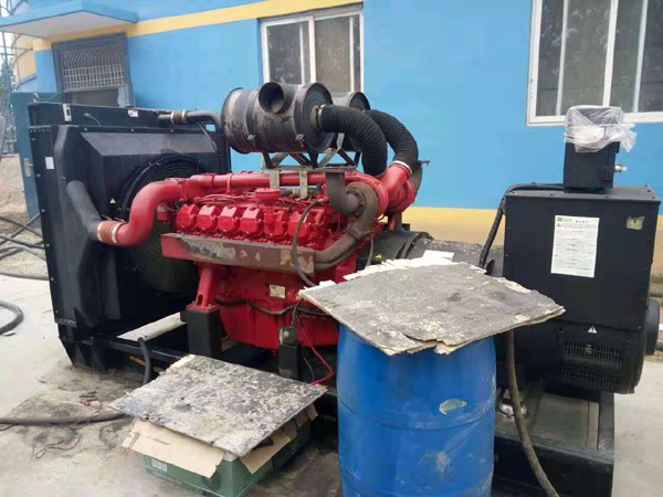 江岸关于柴油发电机组水箱污垢的产生与清理