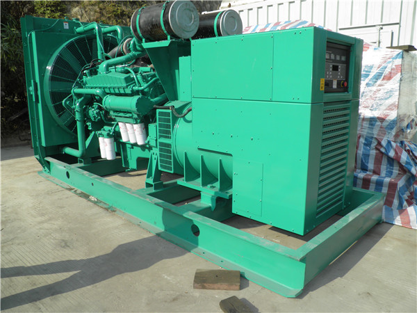 江岸出租发电机 发电机组厂家：柴油发电机组的控制屏的作用是什么？