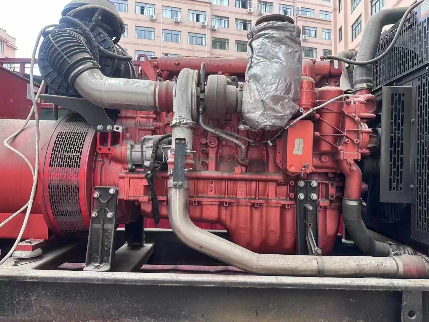 江岸如何选择适合 600kW 柴油发电机组的过载保护器？
