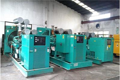 江岸如何判断汽油发电机组电瓶的使用寿命？